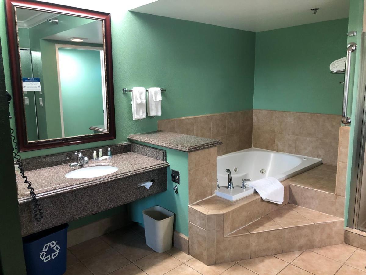 Quality Inn Hemet - San Jacinto Exterior photo