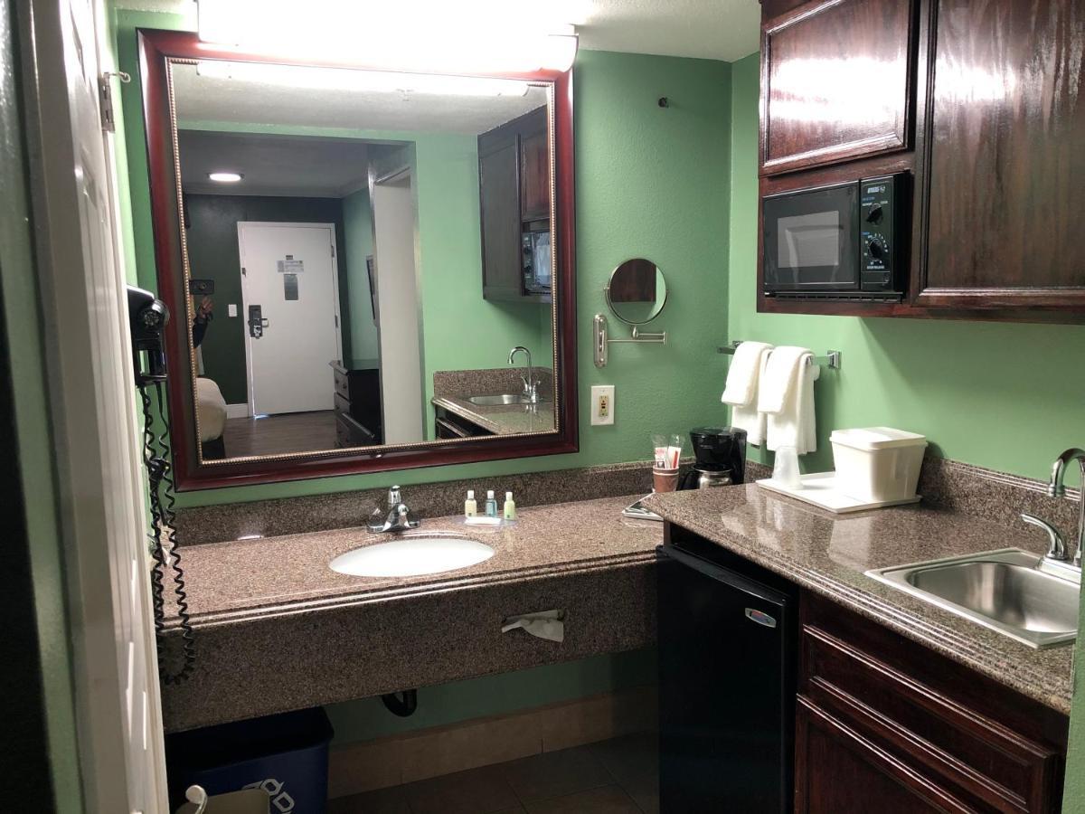 Quality Inn Hemet - San Jacinto Exterior photo