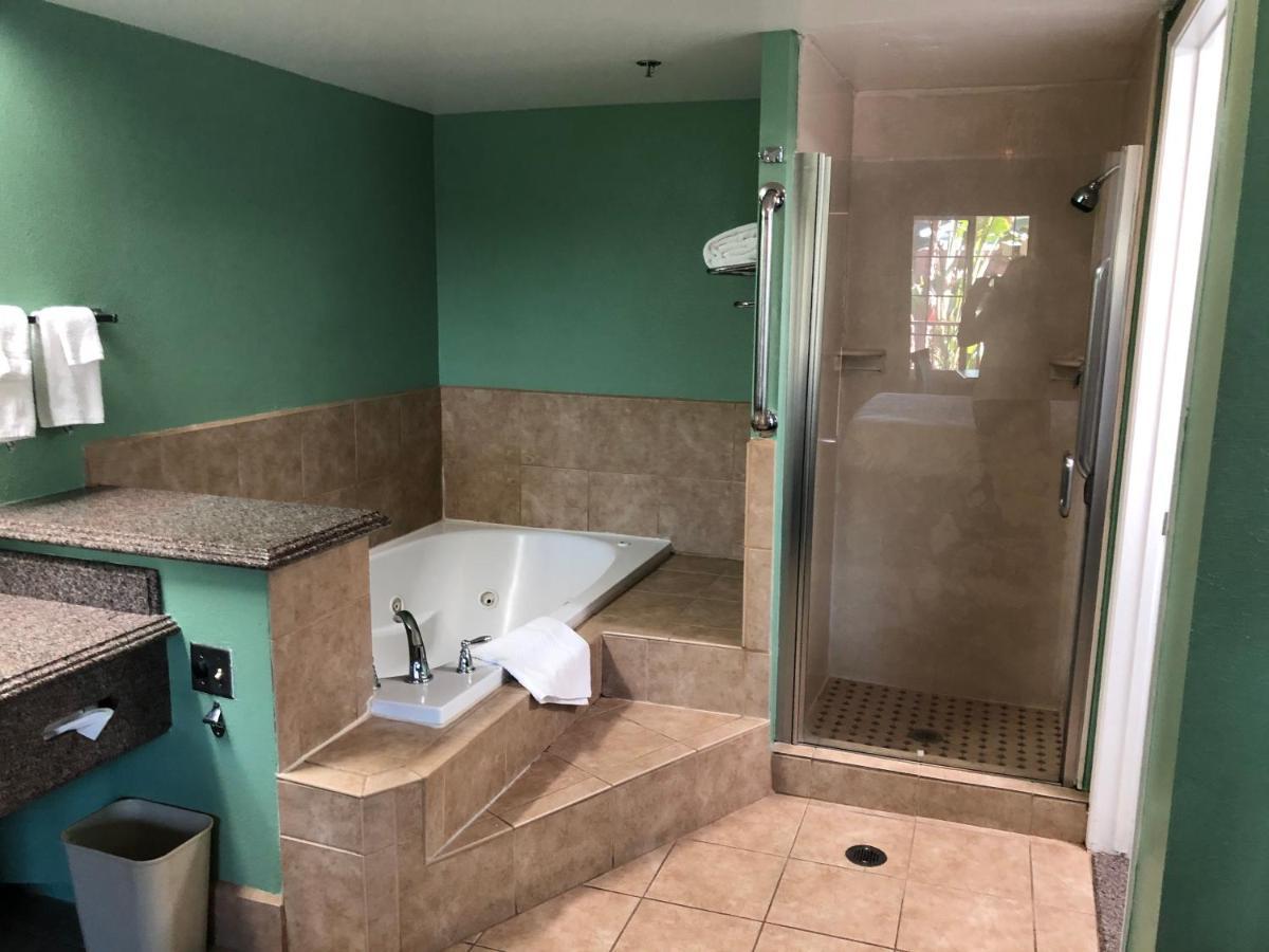 Quality Inn Hemet - San Jacinto Exterior photo