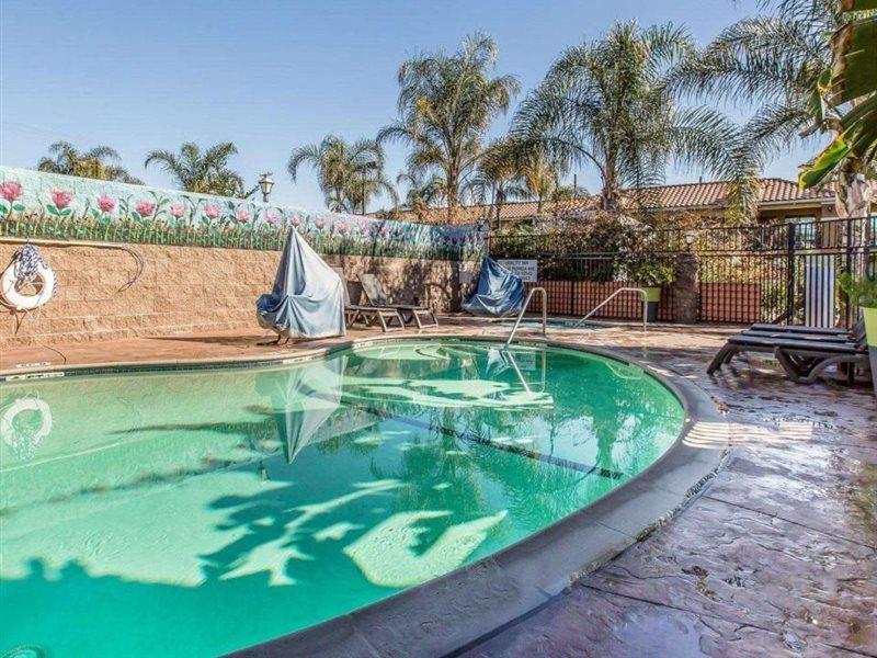 Quality Inn Hemet - San Jacinto Exterior photo