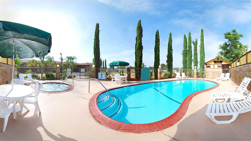 Quality Inn Hemet - San Jacinto Exterior photo